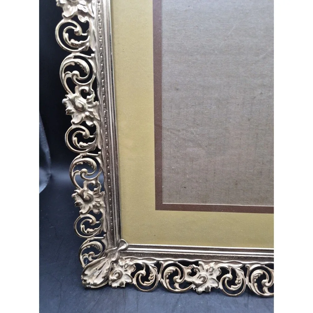 Vintage Ornate Hollywood Regency Gold Metal Filigree Floral 5x7 Picture Frame
